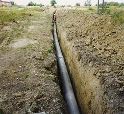 Comunele declarate oraşe în 2004 nu au încă apă curentă sau canalizare