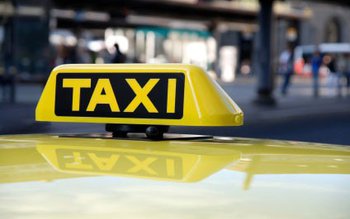 Taximetristii, verificati la sange de …