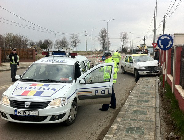 Gardul omului de afaceri Gheorghe Ciubotaru distrus de un șofer neatent