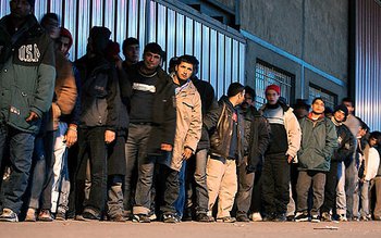 România s-a oferit să găzduiască …