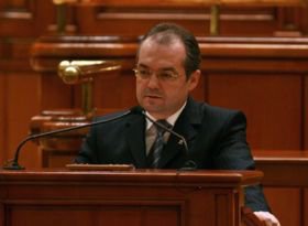 Guvernul îşi asumă astăzi răspunderea pentru noul Cod de dialog social şi salarizarea din Educaţie