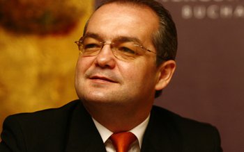 Emil Boc susţinut pentru conducerea …