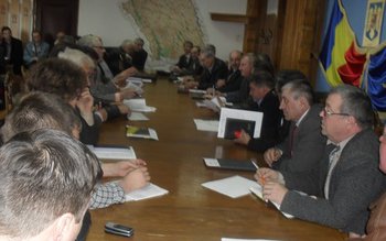 Bani pentru refacerea infrastructurii rutiere …