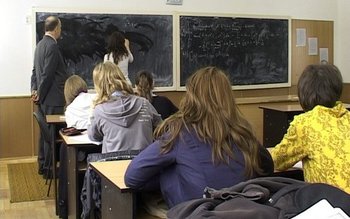 Lista locurilor în licee pentru …