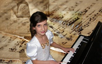 Raluca Ursu admisă la Festivalul …