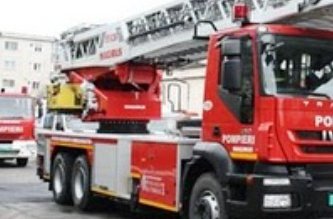 Minor salvat dintr-un copac de …