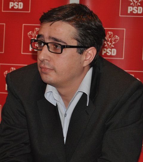 Deputatul Andrei Dolineaschi îi solicită primului ministru să lase subvenţiile pentru energia termică la nivelul autorităţilor locale 