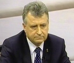 Preşedintele Consiliului Judeţean ţine morţiş …