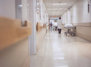 Vezi noile criterii pentru internările …