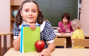 Banii de mere pentru elevi, …