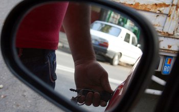 Distrugere auto și scandal din …