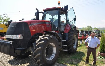 Tractoare-limuzină de 150.000 euro pe …