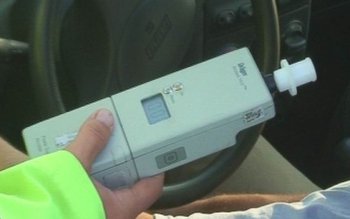 Deși consumase alcool s-a urcat …