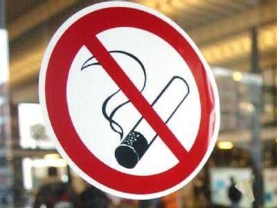 Senatul României a interzis complet fumatul în localuri, restaurante şi alte spaţii închise