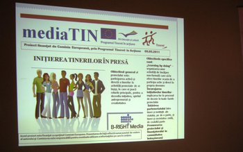Tineri iniţiaţi în jurnalism cu …