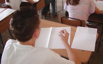 Încep înscrierile pentru evaluarea naţională