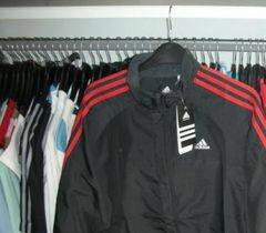 Articole de îmbrăcăminte şi încalţăminte …