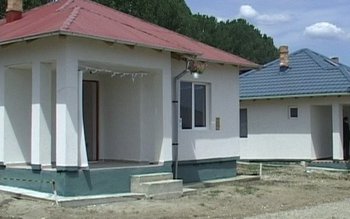 Lucările de reconstrucţie la peste …