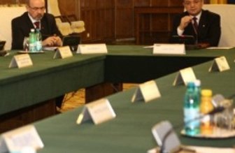 Guvernanții le pregătesc românilor o …