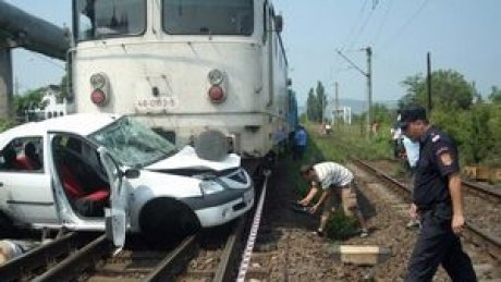 Trenul Bucuresti-Botosani implicat intr-un accident cu patru morţi