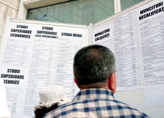 Câţi români şi-au pierdut ajutorul de şomaj prin refuzul joburilor de la stat