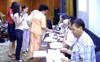 Peste 1000 de cadre didactice …