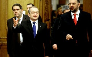 Reorganizarea teritorială se amână