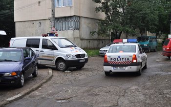 Descinderi și percheziții pentru prinderea …