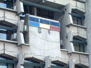 Drepturi câștigate în instanță, anulate …