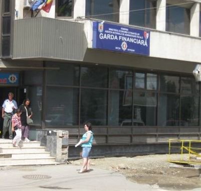 Au aparut dovezi de fraudare a examenului de testare a comisarilor financiari la Centrul Suceava