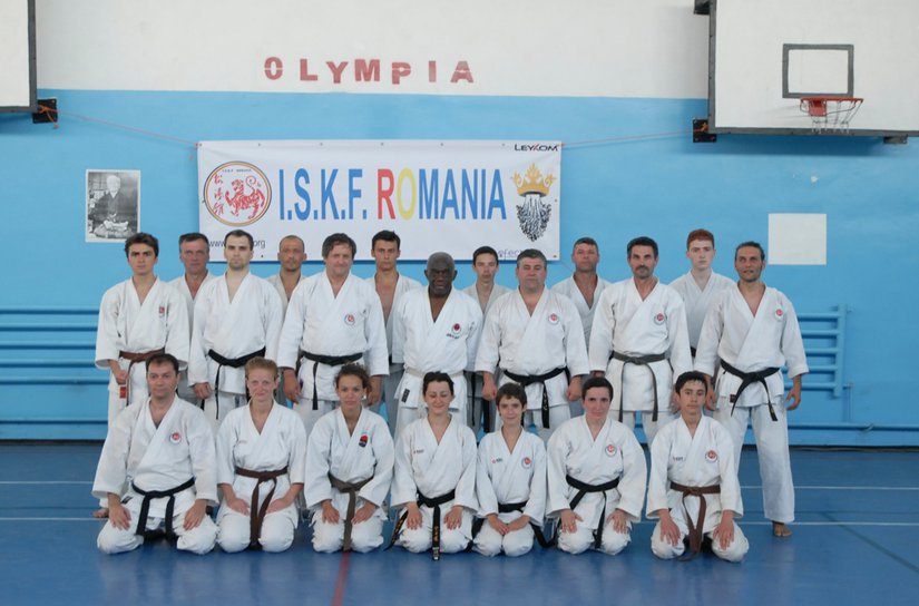Clubul de karate Black Tiger Botosani a participat la stagiul international organizat de ISKF Romania