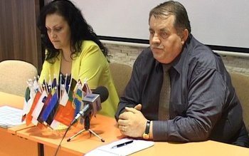 Elevii botoşăneni, ajutaţi să îşi …