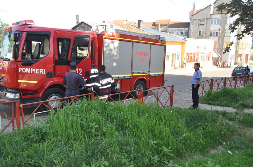 Incendiu la o locuinta din Dorohoi, din cauza unui scurtcircuit-VIDEO