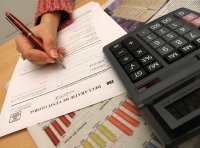 NOU: Se schimbă sistemul de impozitare pentru case şi maşini