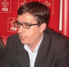 Deputatul Andrei Dolineaschi critică „ironiile …