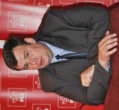 Gabriel Oprişanu: Domnul Flutur a …