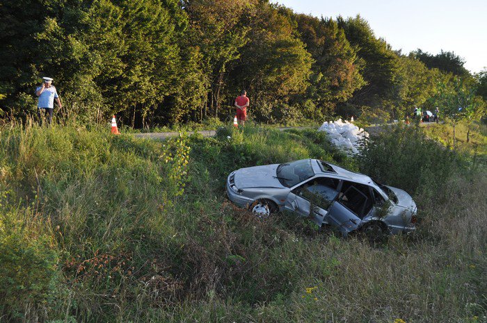 Grav accident la Baisa: Doi copii aflaţi în plasament, în comă