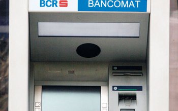 Întreruperi la bancomatele BCR, astăzi …