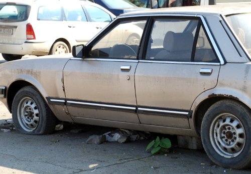 Proprietarii de maşini vechi nu vor putea să-şi mai vândă autoturismele