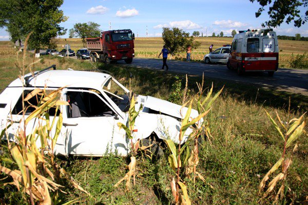 News Alert : Accident cu doi răniţi la Baisa