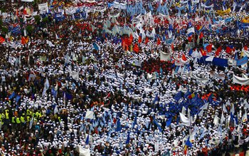 Sindicatele se suspendă din comisiile …