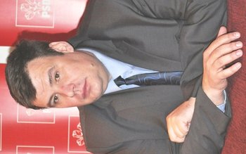 Gabriel Oprişanu e dispus să-l …