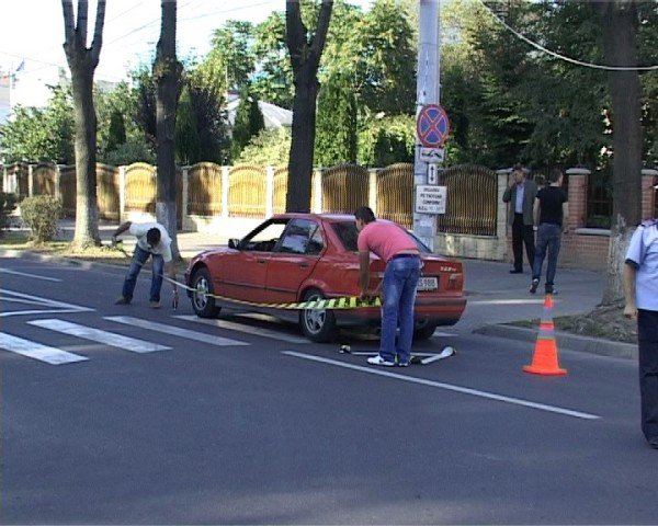 Batrân accidentat pe trecerea de pietoni din faţa Spitalului de Copii