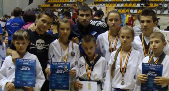 Șapte medalii la Cupa României căștigate de sportivii de la CS Total Taekwondo