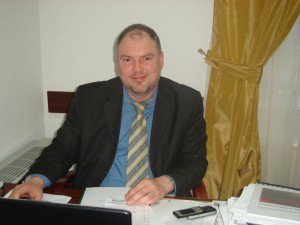 Botoșani: Indemnizaţiile de conducere ale directorilor, secretarilor şi contabililor din şcoli