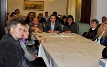 PES activists Botoșani: Dezbatere despre …