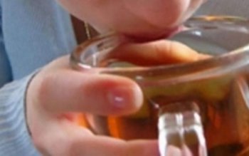 Adolescentă de 17 ani , …