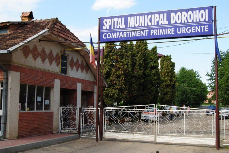A ajuns la Spitalul Municipal Dorohoi după ce s-a răsturnat cu mașina într-un șanț