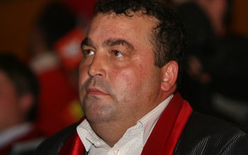 Primarul de Păltiniş a sărit …