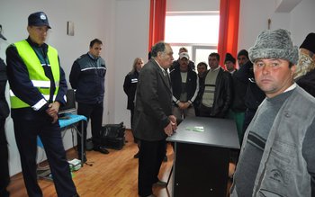 Protest la Primăria Vorniceni! Ţăranii …